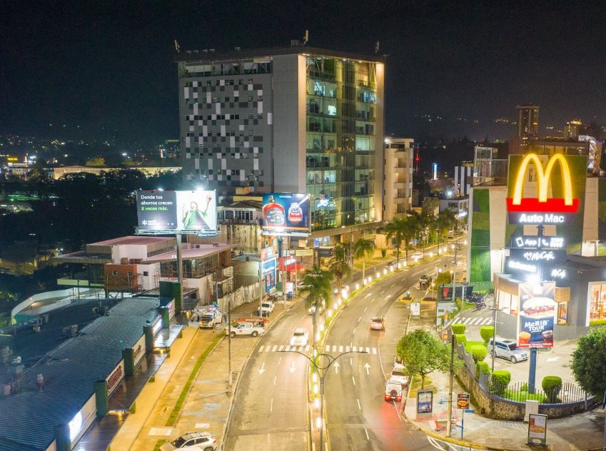 Exitoso proyecto de modernización transforma la imagen de la Zona Rosa de San Salvador